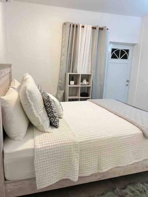 Little Cole Bay Apartment Koolbaai Luaran gambar
