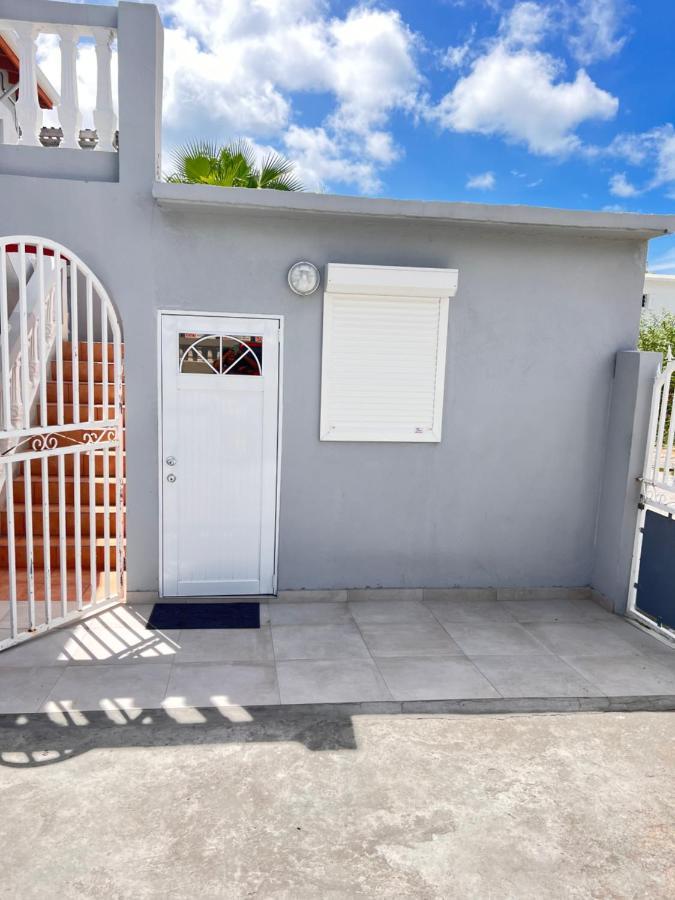 Little Cole Bay Apartment Koolbaai Luaran gambar